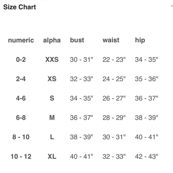 NWT Susana Monaco Pleated Short, Blanched Almond With Pockets in Size M - Picture 14 of 14